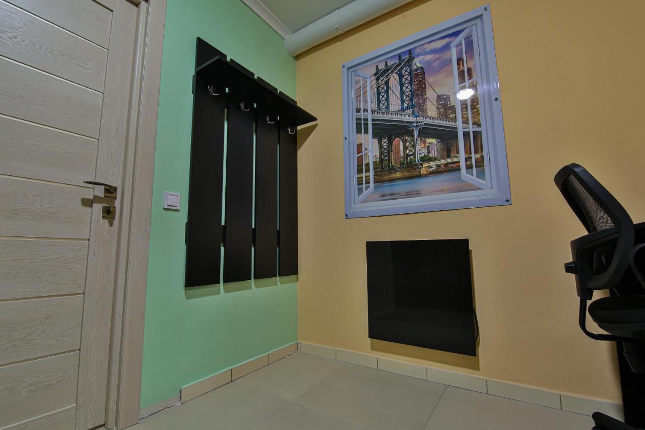 Battle Mile Hostel Cherkasy Ngoại thất bức ảnh