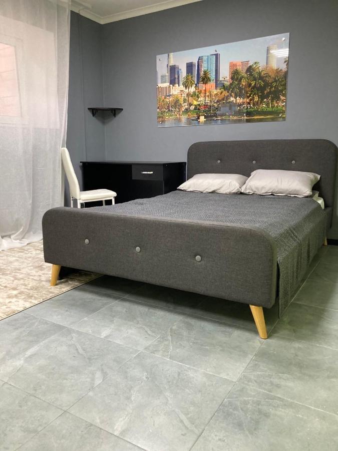 Battle Mile Hostel Cherkasy Ngoại thất bức ảnh